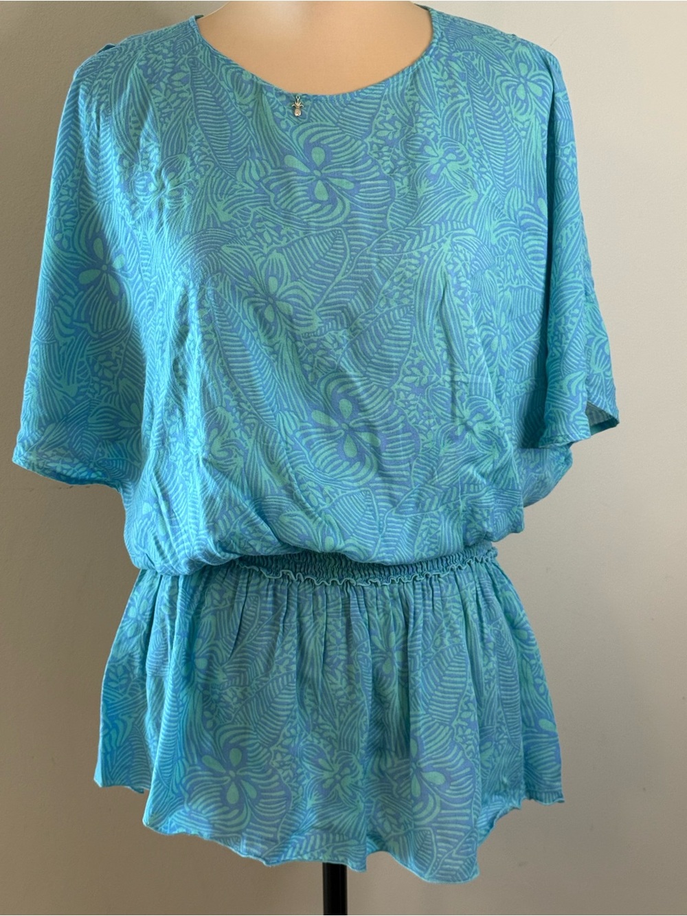 Pineapples tropical floral blouson top smocked waist roomy XS